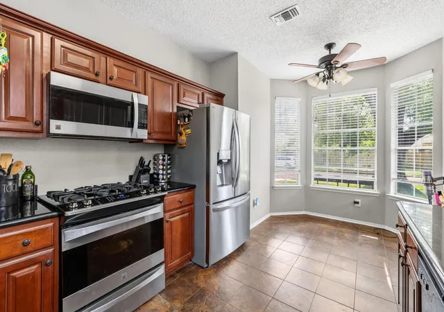 Photo 4 of Single family home for sale at 7707 Trl Blazer Dr, Houston, TX 77040 | MLS# 18545656 | Listing updated on 2026-08-04