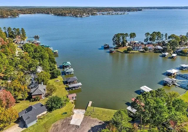 43rd image of 465 Creek Dr, Onalaska, TX 77360 | MLS# 10620291