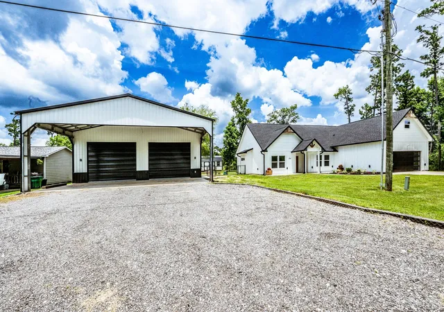 3rd image of 164 Braford, Onalaska, TX 77360 | MLS# 71082784