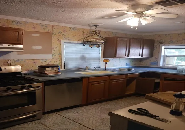 4th image of 6702 Tierwester St, Houston, TX 77021 | MLS# 50161944