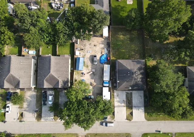 2nd image of 8130 Gallahad St, Houston, TX 77078 | MLS# 6224703