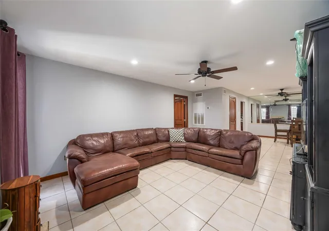 Photo 3 of Condo for sale at 7400 Bellerive Dr #1807, Houston, TX 77036 | MLS# 39531667 | Listing updated on 2026-02-19