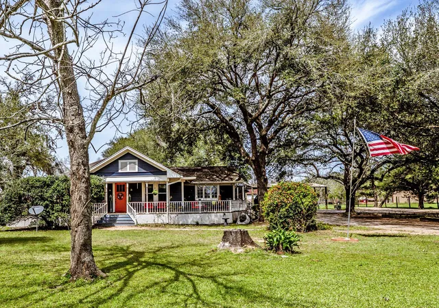 Photo 4 of Single family home for sale at 25790 Lakeside Dr, Hockley, TX 77447 | MLS# 85056466 | Listing updated on 2026-09-20
