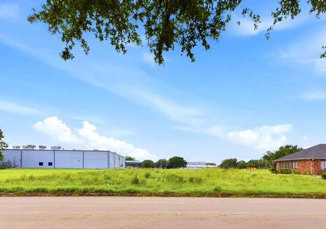 1st image of 0 Hercules Ave, Houston, TX 77058 | MLS# 61868440