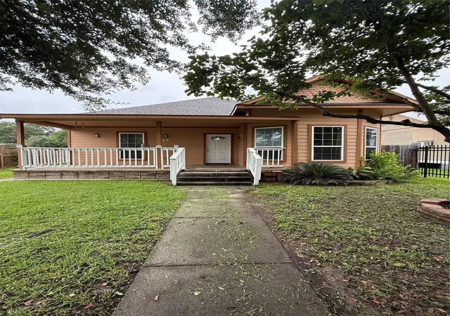 Homes for sale in Port Arthur, TX | 2145 5th St, Port Arthur, TX 77640 | MLS# 7941895