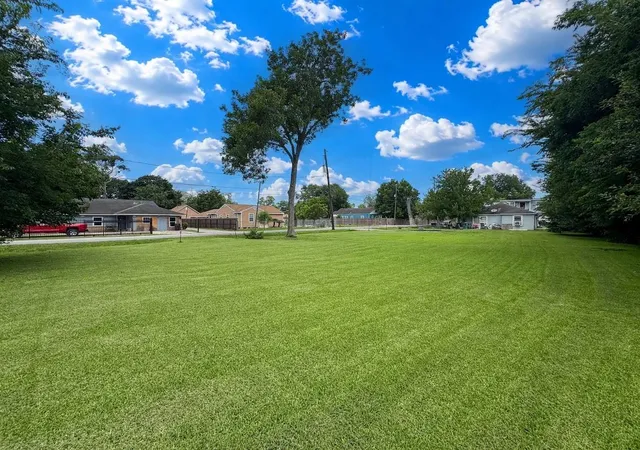 Photo 4 of Land for sale at 2825 Iola St, Houston, TX 77017 | MLS# 72168075 | Listing updated on 2026-06-25