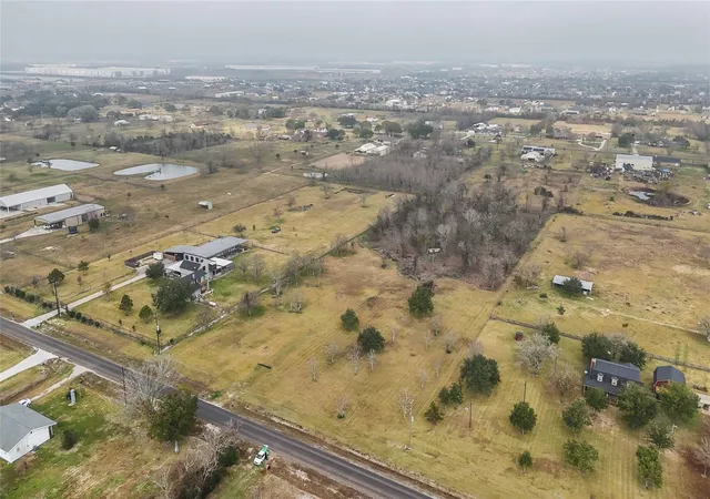 3rd image of 0 Lawrence Rd, Beach City, TX 77523 | MLS# 90173250