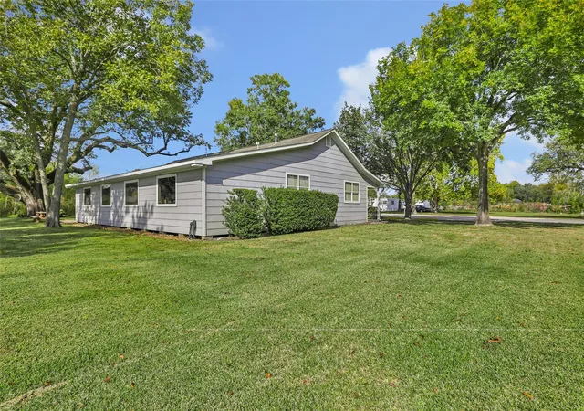 Photo 3 of Single family home for sale at 507 Atascocita Rd, Humble, TX 77396 | MLS# 55106918 | Listing updated on 2026-09-27