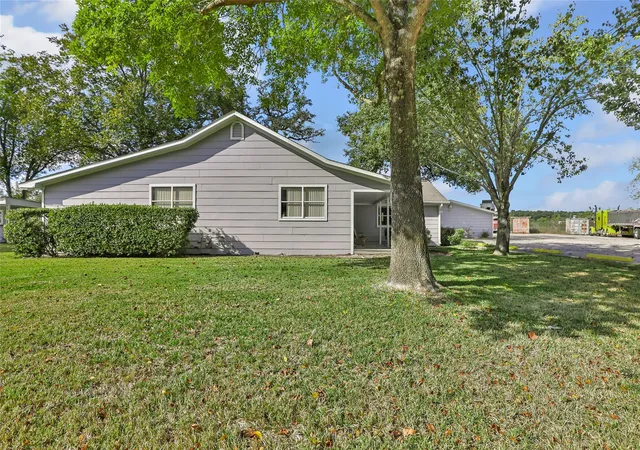 Photo 4 of Single family home for sale at 507 Atascocita Rd, Humble, TX 77396 | MLS# 55106918 | Listing updated on 2026-09-27
