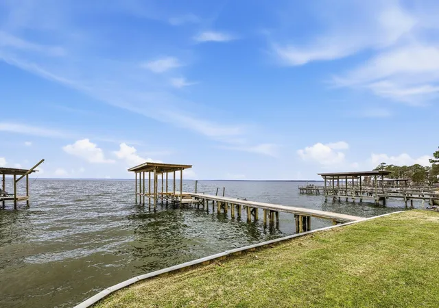 1st image of 121 Panther, Onalaska, TX 77360 | MLS# 86504398
