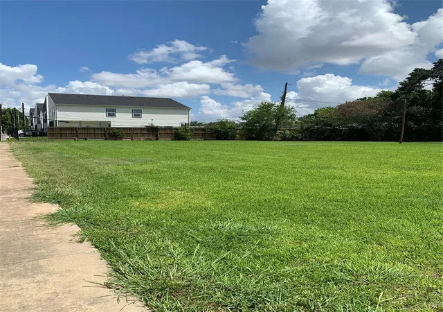 Photo 2 of Sale Pending at 0 Wilmington St, Houston, TX 77033 | MLS# 89260225 | Listing updated on 2026-09-21