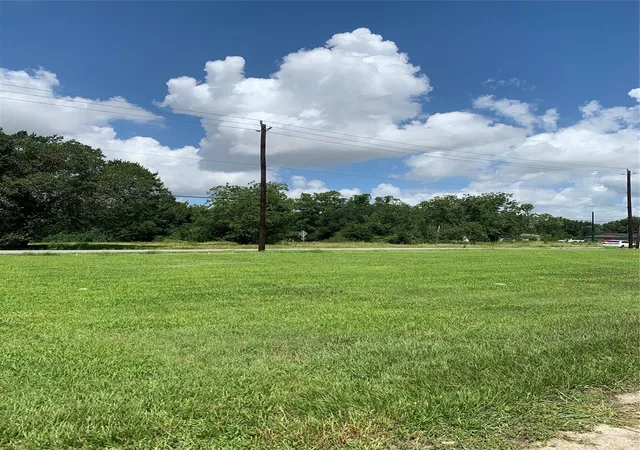 Photo 3 of Sale Pending at 0 Wilmington St, Houston, TX 77033 | MLS# 89260225 | Listing updated on 2026-09-21