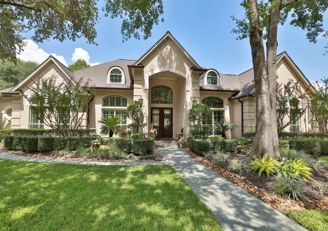 Photo 3 of Single family home for sale at 6610 Radley Dr, Spring, TX 77379 | MLS# 70909704 | Listing updated on 2026-09-20
