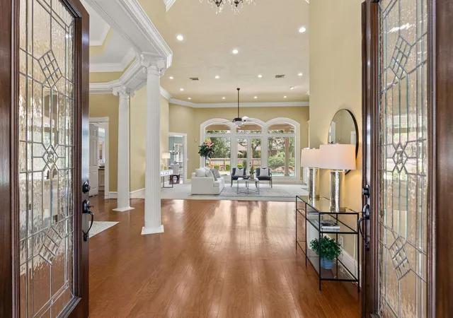 Photo 4 of Single family home for sale at 6610 Radley Dr, Spring, TX 77379 | MLS# 70909704 | Listing updated on 2026-09-20