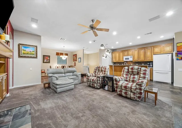 Homes for sale in Bacliff, TX | 3040 Bayshore Dr, Bacliff, TX 77518 | MLS# 23611739