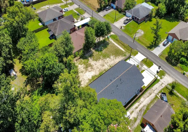 5th image of 8113 Hamlet St, Houston, TX 77078 | MLS# 8969223
