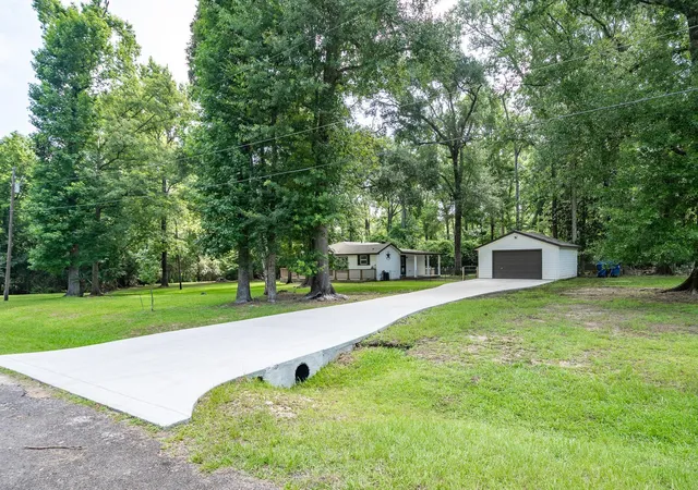 4th image of 168 Bush St, Livingston, TX 77351 | MLS# 85981872