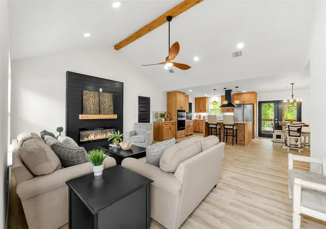 3rd image of 90 Coolcrest Dr, Pointblank, TX 77364 | MLS# 36521377