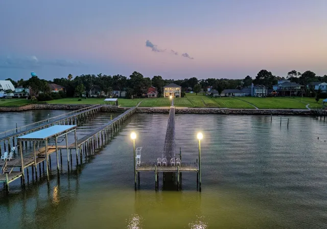3rd image of 2534 Cliff Dr, Dickinson, TX 77539 | MLS# 95228755