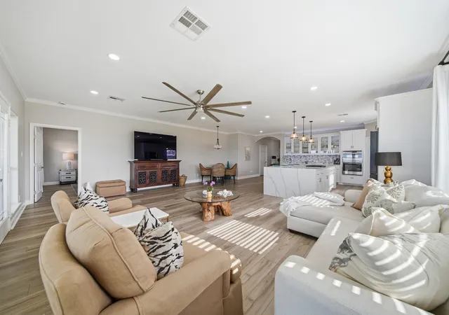 49th image of 2534 Cliff Dr, Dickinson, TX 77539 | MLS# 95228755