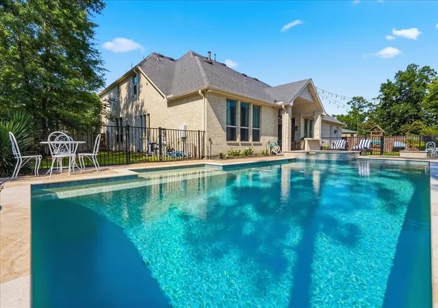 3rd image of 17018 Sweet Bay Ct, Conroe, TX 77385 | MLS# 27470617