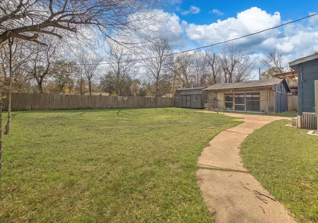 Homes for sale in Trinity, TX | 158 E 7th St, Trinity, TX 75862 | MLS# 90407165