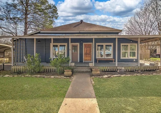 Homes for sale in Trinity, TX | 158 E 7Th St, Trinity, TX 75862 | MLS# 90407165