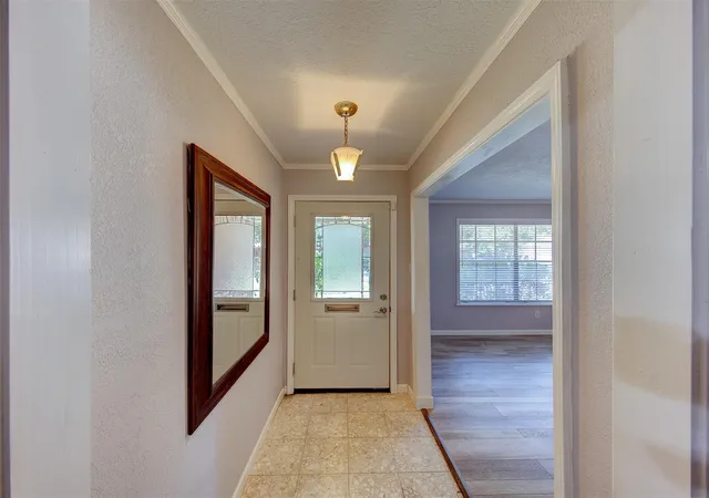 Photo 2 of Single family home for sale at 10714 Ballantine St, Houston, TX 77075 | MLS# 49862292 | Listing updated on 2026-09-09