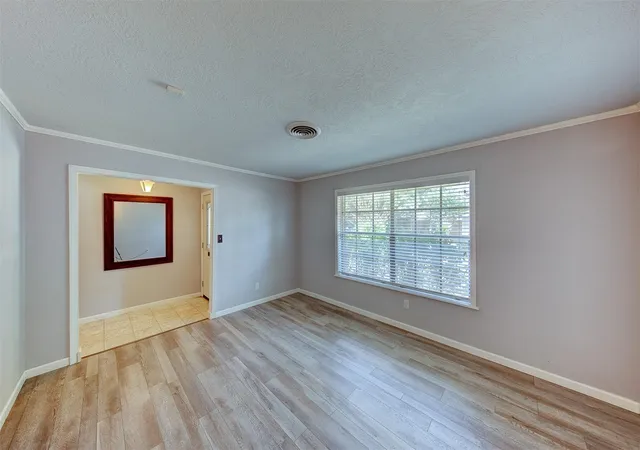 Photo 3 of Single family home for sale at 10714 Ballantine St, Houston, TX 77075 | MLS# 49862292 | Listing updated on 2026-09-09