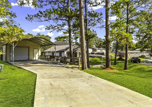 4th image of 217 Brown Ave, Onalaska, TX 77360 | MLS# 96628446