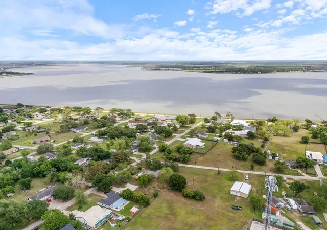 Homes for sale in Palacios, TX | 1714 Ruthven St, Palacios, TX 77465 | MLS# 13921813