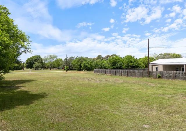 Homes for sale in Palacios, TX | 1714 Ruthven St, Palacios, TX 77465 | MLS# 13921813