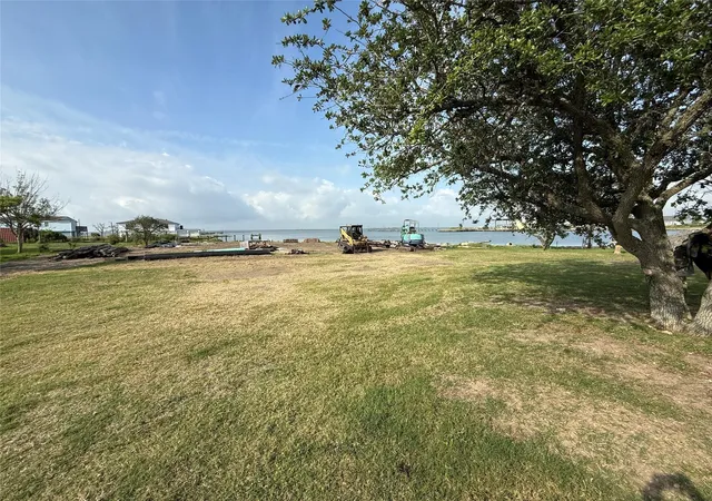 4th image of 1021 17Th St, Dickinson, TX 77539 | MLS# 46275274