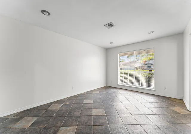 Photo 3 of Single family home for sale at 5910 Jim St, Houston, TX 77092 | MLS# 39770475 | Listing updated on 2026-09-19
