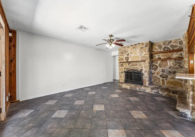 Photo 3 of Single family home for sale at 5910 Jim St, Houston, TX 77092 | MLS# 39770475 | Listing updated on 2026-09-19