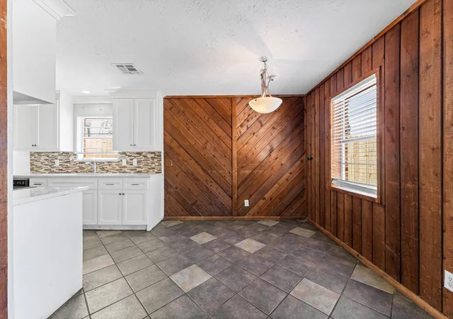 Photo 4 of Single family home for sale at 5910 Jim St, Houston, TX 77092 | MLS# 39770475 | Listing updated on 2026-09-19