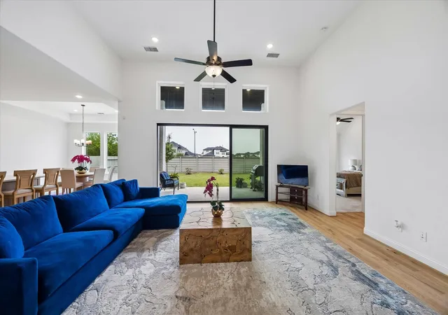 4th image of 4735 Arbor Hollow Dr, Manvel, TX 77578 | MLS# 15691001