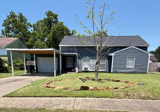 Photo 1 of Single family home for sale at 3831 Alberta St, Houston, TX 77021 | MLS# 10294691 | Listing updated on 2026-09-08