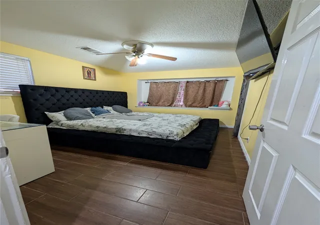 16th image of 4822 Dalmatian Dr, Houston, TX 77045 | MLS# 10370400