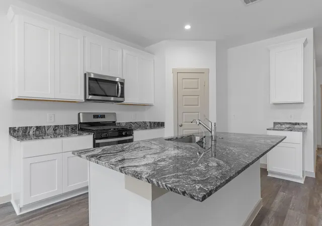 Photo 4 of Sale Pending at 1743 Stargrass Ln, Alvin, TX 77511 | MLS# 9680311 | Listing updated on 2026-08-11