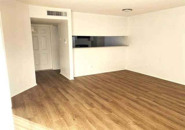 Homes for sale in Houston, TX | 2822 S Bartell Dr #3, Houston, TX 77054 | MLS# 38802968