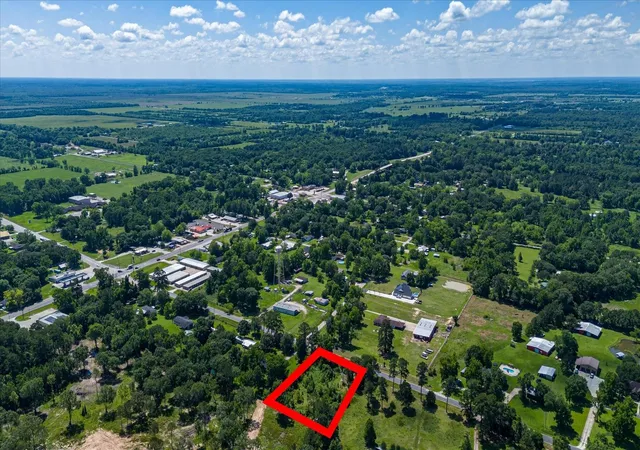Photo 3 of Sale Pending at 398 Fm 834 Rd W, Liberty, TX 77575 | MLS# 65937365 | Listing updated on 2026-09-02