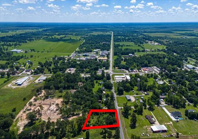 Photo 3 of Sale Pending at 398 Fm 834 Rd W, Liberty, TX 77575 | MLS# 65937365 | Listing updated on 2026-09-02