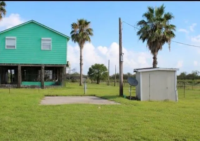2nd image of 459 Hall Ave, Bay City, TX 77414 | MLS# 51928453
