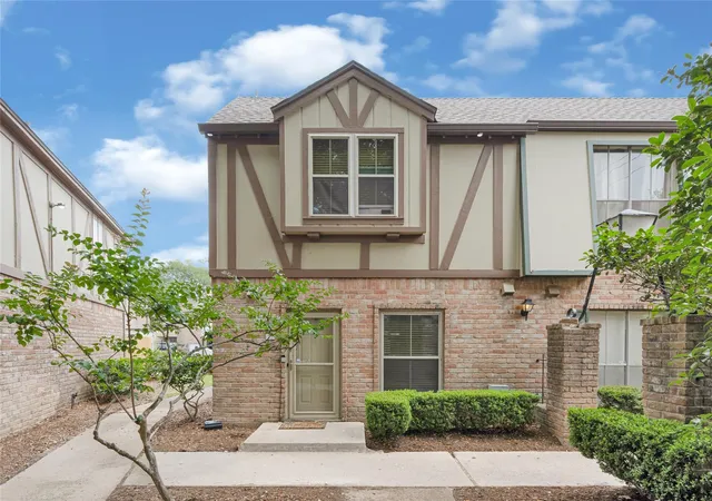 1st image of 14703 Barryknoll Ln #23, Houston, TX 77079 | MLS# 63900486
