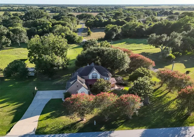 2nd image of 211 Brazos Hill Ln, Sealy, TX 77474 | MLS# 73679012