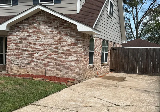 2nd image of 23126 Bayleaf Dr, Spring, TX 77373 | MLS# 74964283