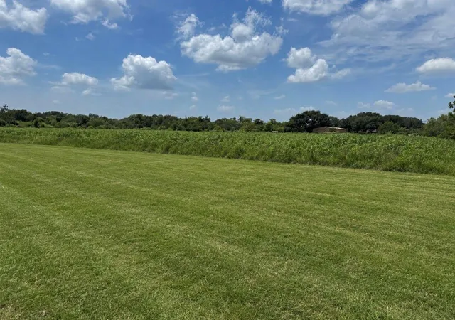 5th image of 809 Campbell Rd, Eagle Lake, TX 77434 | MLS# 37729960