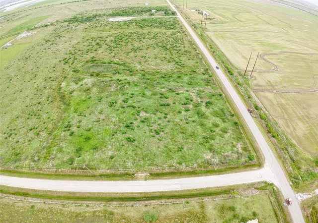 Homes for sale in Winnie, TX | 9224 Todd Rd, Winnie, TX 77665 | MLS# 89675112