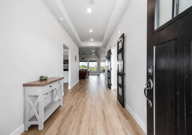 Photo 3 of Single family home for sale at 800 Greystone Ln, Angleton, TX 77515 | MLS# 59488295 | Listing updated on 2026-07-19